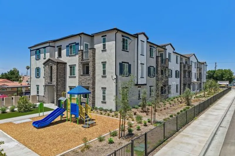 3630 Harrison St - 308