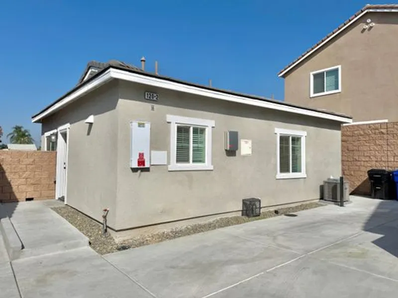 120 N Lassen Ave - B